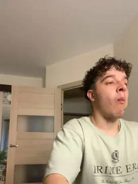 Cam4 Free Live Porn of bravo_maestro
