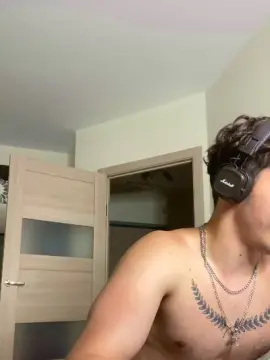 Cam4 Sex Cam of bravo_maestro