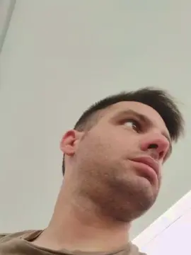 Cam4 Free Live Porn of italian_bull1