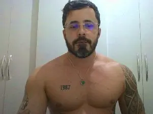 Cam4 Adult Video Chat of Alers87