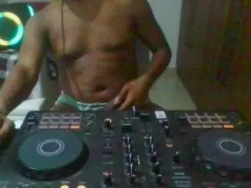 Cam4 Live Porn of tesudoblack85