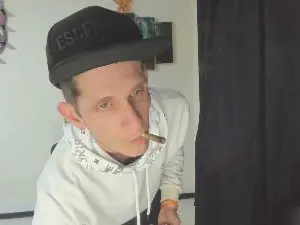 Cam4 Adult Webcam of Master_Skater