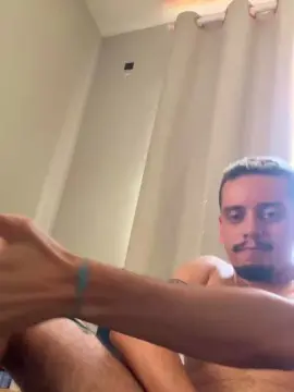 Cam4 Live Sex of rodrigopereira3