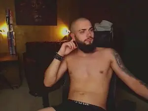 Cam4 Live Sex of OscarWills
