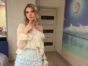 Cam4 Live Sex Cam of YvoneFly