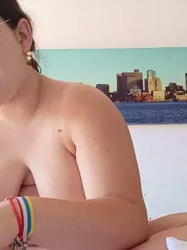 Cam4 Watch Live Sex Cams of Xroxy237