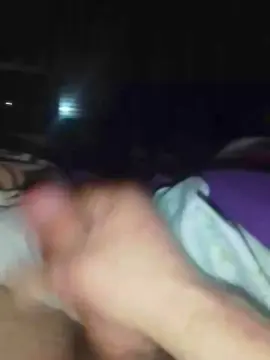 Cam4 Free Porn Cam of pozzolilucaspo1
