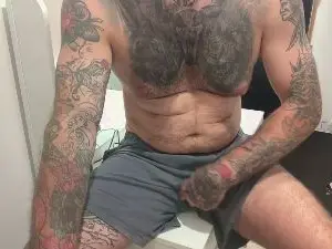 Cam4 Watch Live Sex Cams of HandyMan1
