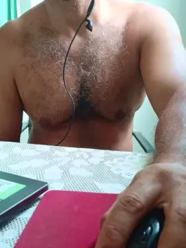 Cam4 Free Porn Cam of Morenodiscret35