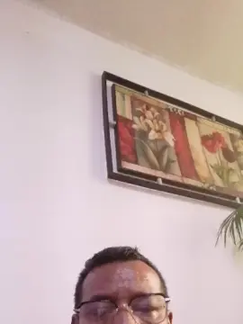 Cam4 Watch Live Sex Cams of roncoratonm2