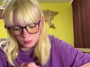 Cam4 Watch Live Sex Cams of JulieCabotaje