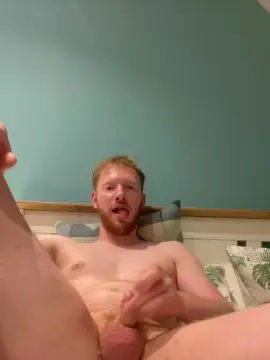 Cam4 Free Porn Cam of bigessential