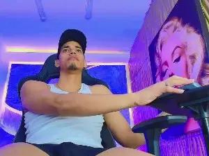 Cam4 Sex Chat of Dominic_Max