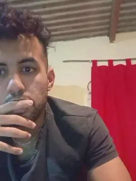 Cam4 Nude Webcam of Guas01