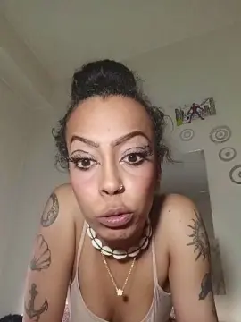 Cam4 Live Porn of elleblue_sexy