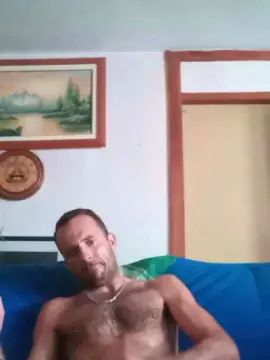 Cam4 Nude Webcam of IceBerg69_HoT