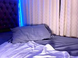 Cam4 Free Live Porn of maddyluxe
