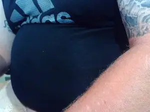 Cam4 Private Sex Chat of aaronbuford1977