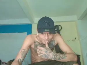 Cam4 Free Porn Cam of bigcentauro233
