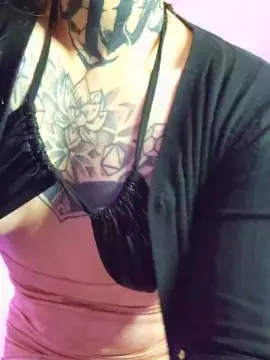 Cam4 Live Sex Cam of conisitaxx1