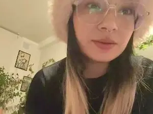 Cam4 Free Live Porn of EroMiauEro