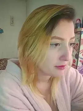 Cam4 Adult Video Chat of Mazie07
