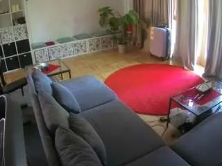 Camsoda Live Sex Cam of voyeurcam-julmodels-living-4