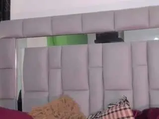 Camsoda Sex Cam of nadia-saadik1