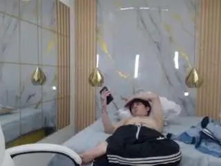 Camsoda Sex Cam of iantwink18