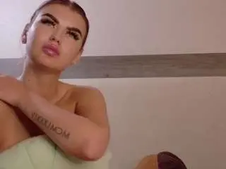 Camsoda Free Porn Cam of leonameilee