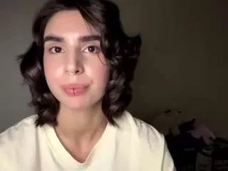 Camsoda Free Porn Cam of doreathamoffa