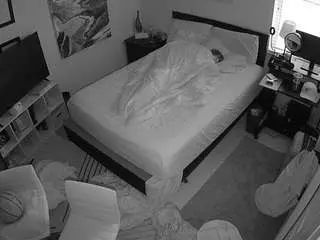 Camsoda Adult Video Chat of voyeurcam-hornyhostel-01