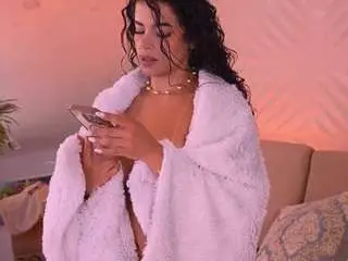 Camsoda Nude Webcam of jennifer-rodriguez