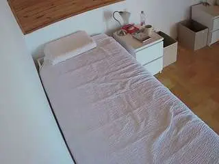 Camsoda Watch Live Sex Cams of voyeurcam-julmodels-greybed-1
