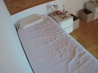 Camsoda Live Porn of voyeurcam-julmodels-greybed-1