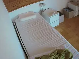 Camsoda Adult Webcam of voyeurcam-julmodels-greybed-1