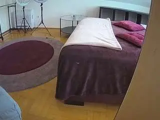 Camsoda Sex Chat of voyeurcam-julmodels-whitebed-6