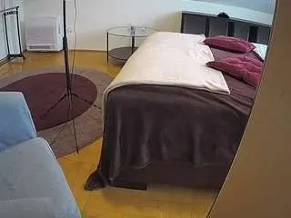 Camsoda Live Sex Cam of voyeurcam-julmodels-whitebed-6