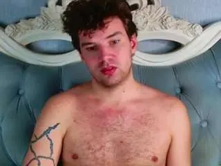 Camsoda Free Porn Cam of arthurwhitee