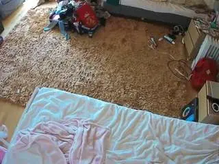 Camsoda Adult Webcam of voyeurcam-julmodels-whitebed-5