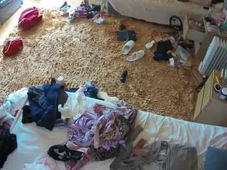 Camsoda Sex Chat of voyeurcam-julmodels-whitebed-5