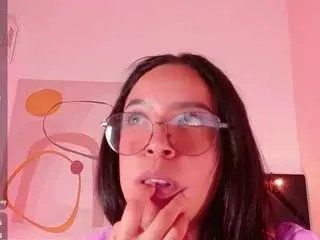 Camsoda Best Webcam of littleebluee