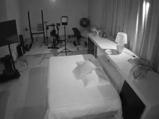Camsoda Adult Video Chat of voyeurcam-jb-office-1