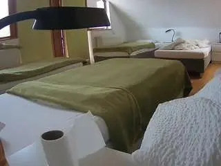 Camsoda Adult Webcams of voyeurcam-julmodels-bed-2