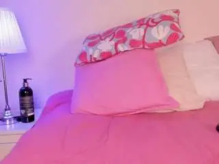 Camsoda Sex Chat of violette-rouse