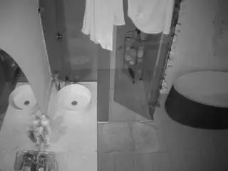 Camsoda Free Live Porn of voyeurcam-casa-salsa-bathroom-6