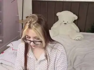 Camsoda Watch Live Sex Cams of lucyuiio