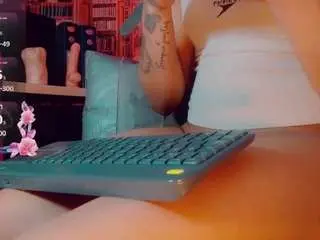 Camsoda Live Porn of emeli-roushot