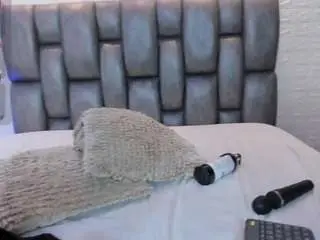 Camsoda Watch Live Sex Cams of carolinne-miller