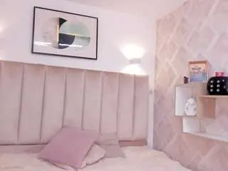 Camsoda Watch Live Sex Cams of clhoee-johnson